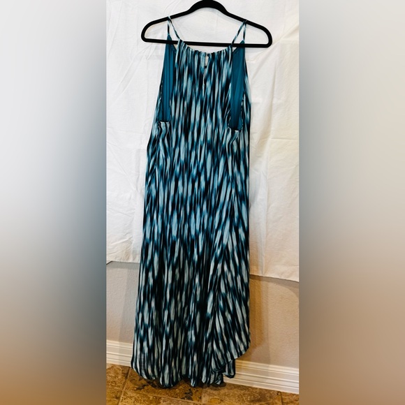 Lane Bryant Size 26/28 Teal Design Short Dress - Picture 2 of 6